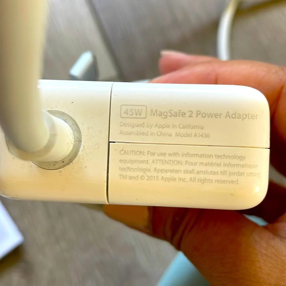 COPY - Apple 45W MagSafe 2 Power Adapter
